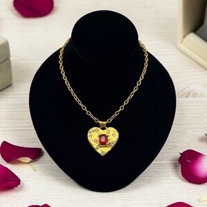 Mondo Mondo Super Heart Gold Pendant Necklace | Red Glass Crystal | 14.5”